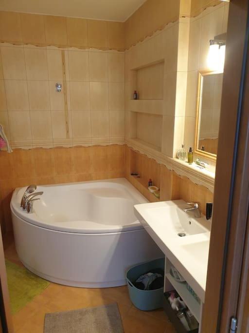 Mezonetovy Apartman V Centre Novej Dubnice Ilava Bagian luar foto