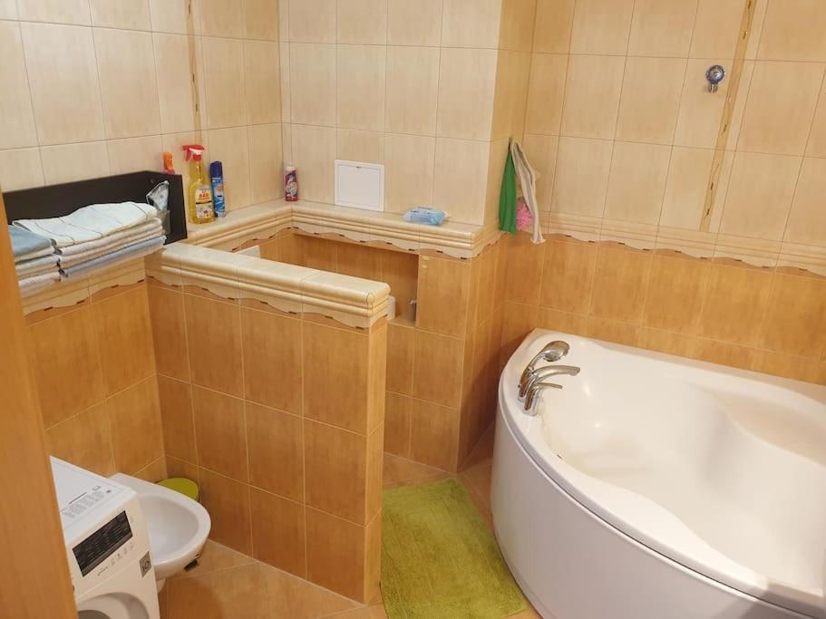 Mezonetovy Apartman V Centre Novej Dubnice Ilava Bagian luar foto