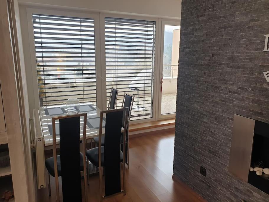 Mezonetovy Apartman V Centre Novej Dubnice Ilava Bagian luar foto