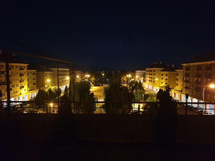 Mezonetovy Apartman V Centre Novej Dubnice Ilava Bagian luar foto